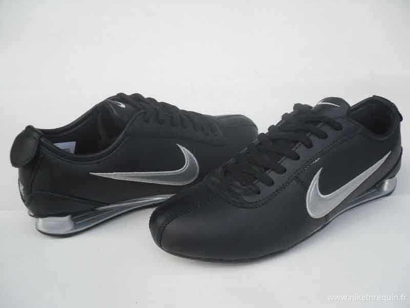 Nike Shox R2 chaussures noir argent (3)